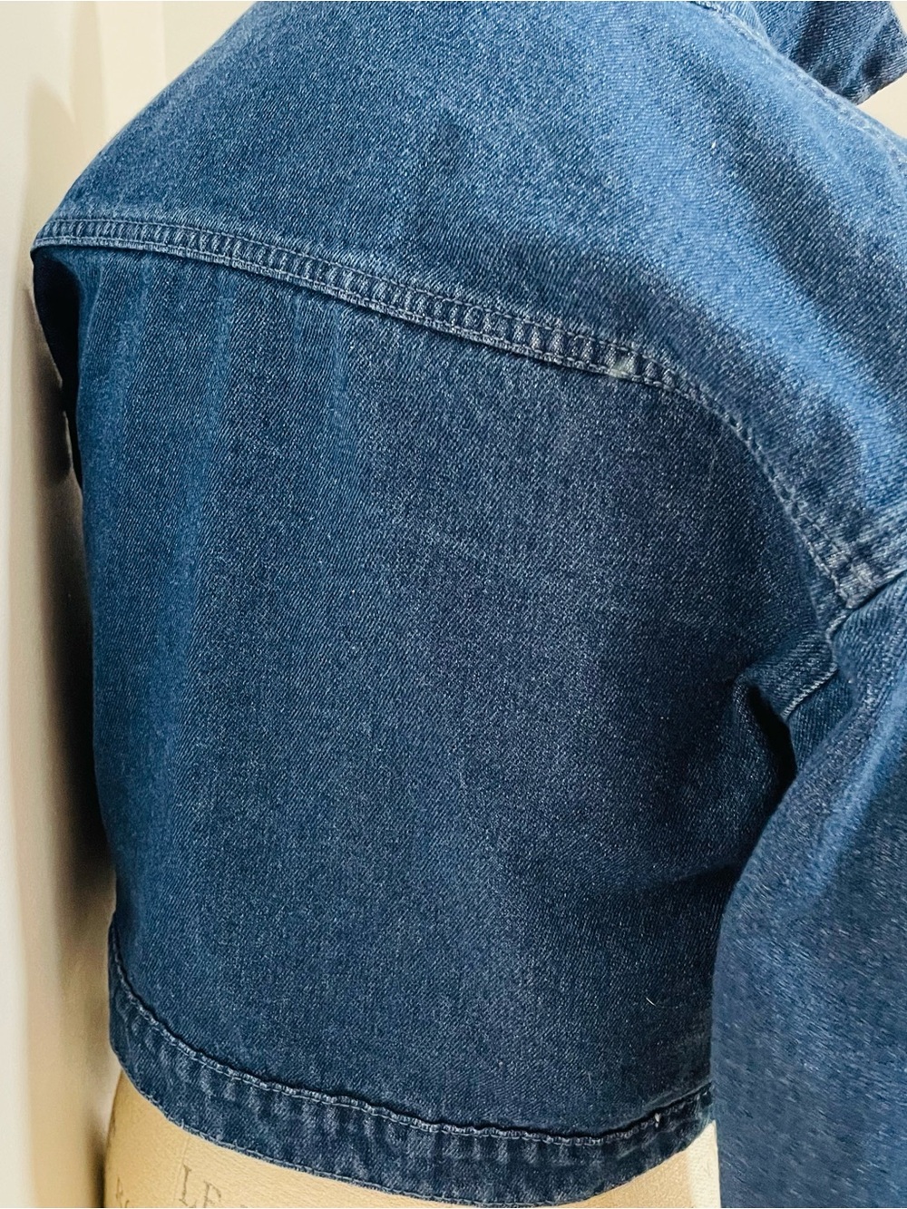 Classic Dark Blue Cropped Denim Jacket - Picture 4 of 4